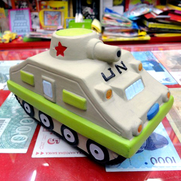 DIY手工陶瓷彩绘存钱罐 儿童智益玩具 白胚批发 新款车船之坦克
