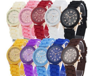 日内瓦韩版潮流时尚手表糖果色硅胶皮带运动腕表男女款表学生手表