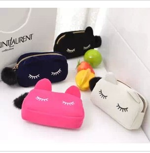 2014年新款韩版时尚可爱绒绒猫咪化妆包手拿包零钱包