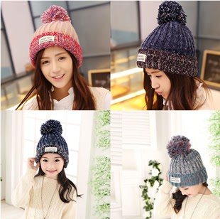 韩国冬季新款大球布标儿童毛线帽保暖护耳混色针织帽子亲子款批发