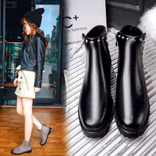 秋冬季新款铆钉平底短靴女黑色皮带扣方头踝靴舒适性感休闲女靴子
