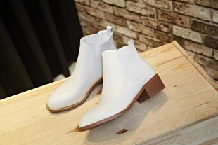 2015年秋冬韩版圆头马丁靴 低跟短筒鞋松紧带耐磨橡胶底白色女靴