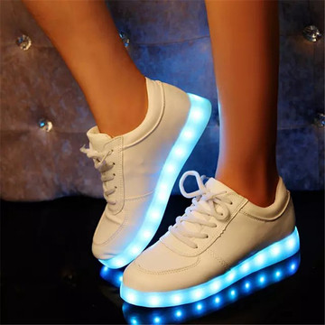 2015春季新款七彩发光鞋情侣鞋白色女夜光鞋荧光鞋USB充电男板鞋