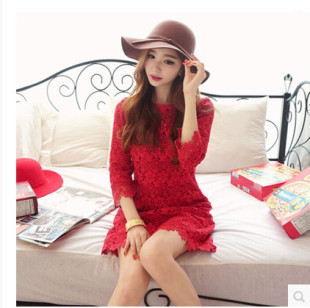 2016春季新款韩版镂空钩花女装 七分袖蕾丝连衣裙修身显瘦红
