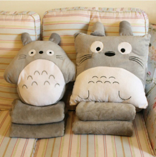 可爱龙猫暖手宝抱枕被毯子毛绒玩具公仔午睡靠垫送女生生日礼物品