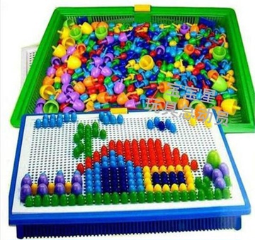 296颗蘑菇钉插板玩具塑料拼图儿童益智3岁以上智力玩具