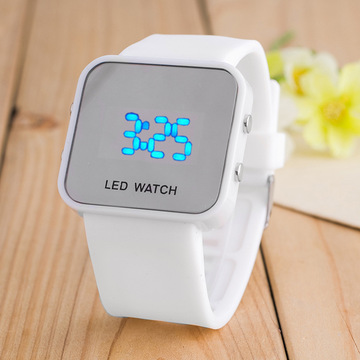 韩版儿童手表蓝光镜子电子LED夜光表男女表 学生果冻手表