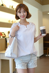 2016夏韩版新款露肩性感甜美显瘦白衬衫镂空蕾丝五分袖女上衣打底