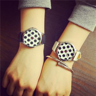 韩版时尚潮流糖果色男女高学生大盘情侣手表休闲皮带创意石英腕表