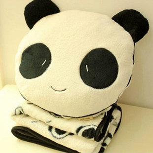 可爱熊猫空调毯子珊瑚绒汽车抱枕被子两用沙发靠垫被办公室靠枕头
