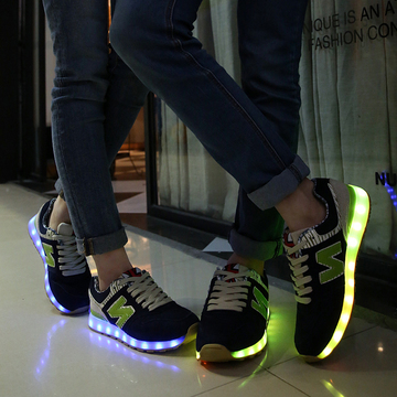 韩版夜光鞋情侣鞋发光鞋 USB充电LED灯光七彩板鞋男女鞋荧光潮鞋