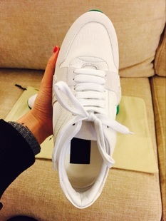Burberry Sneaker 白色绿边皮质球鞋