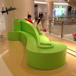 Hoss Mia玻璃钢商场休闲椅创意休息座椅简约白色坐凳异形公共专用