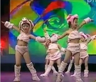 新六一演出服装儿童快乐小猪舞蹈表演服幼儿粉卡通动物造型服爵士